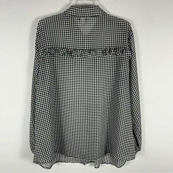 Torrid Black and White Checkered Button-Up Shirt 3X - Picture 3 of 9